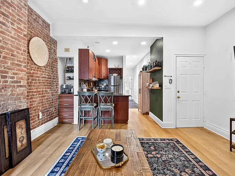 1214 Washington St #2 — Photo 7