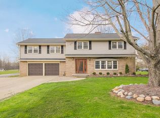 10350 Hawke Rd, Columbia Station, OH 44028