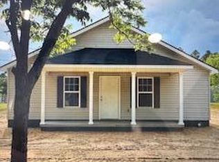 85 Church St, Collins, GA 30421