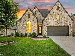 9316 Violet Dr, Lantana, TX 76226
