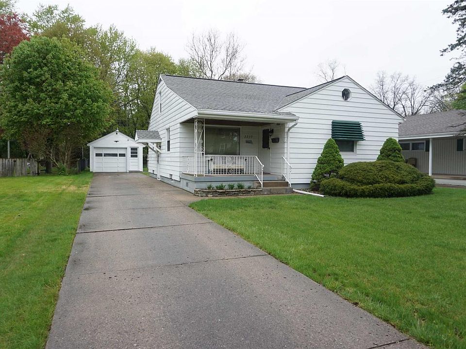 1st image of 2239 Beverly Pl