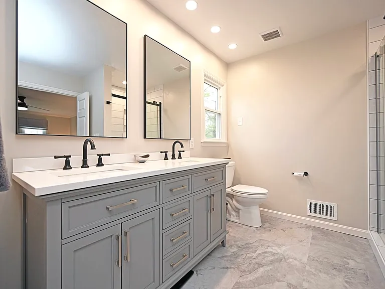 Primary ensuite bath