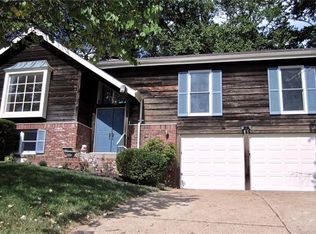 1619 Forestview Ridge Ln, Ballwin, MO 63021