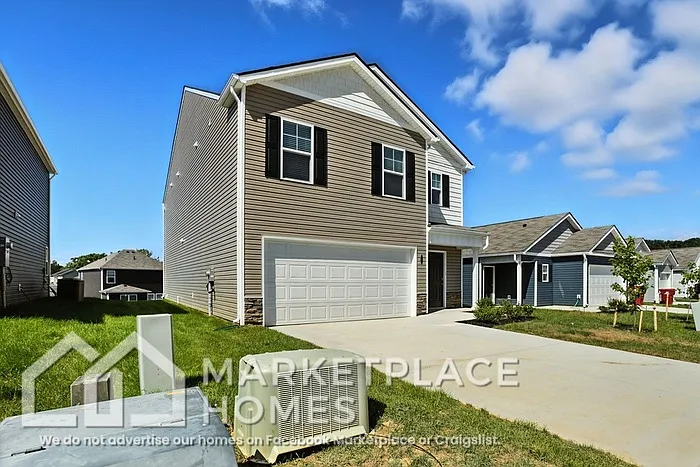 5 bed, 3.0 bath, 2361 sqft, $2,395 — Photo 3