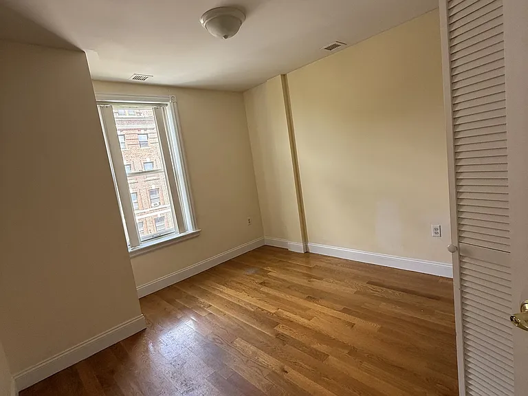 90 Westland Ave #504D — Photo 8