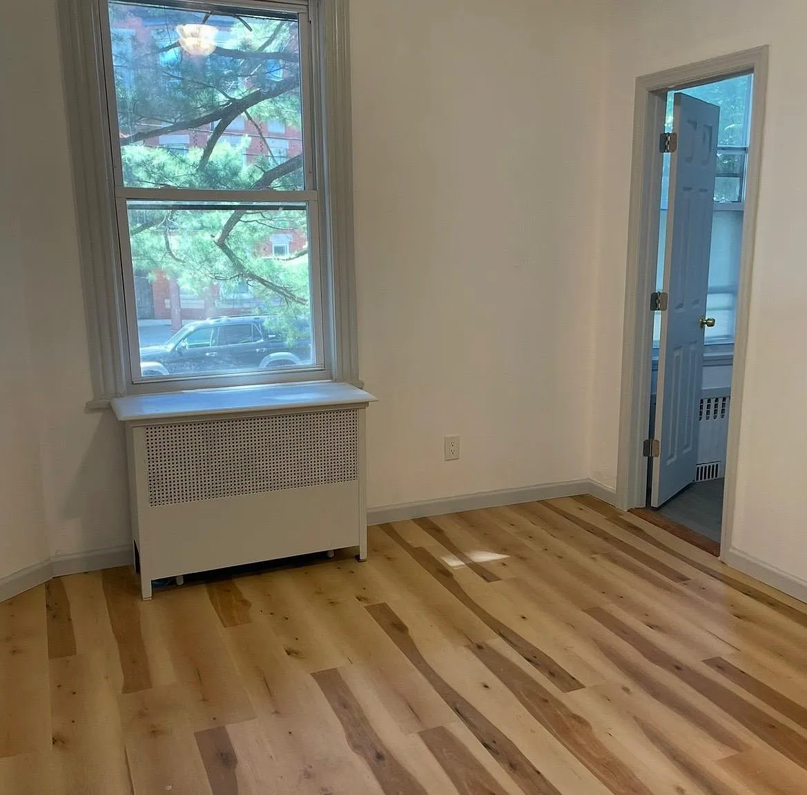 1 bed, $2,400 — Photo 1