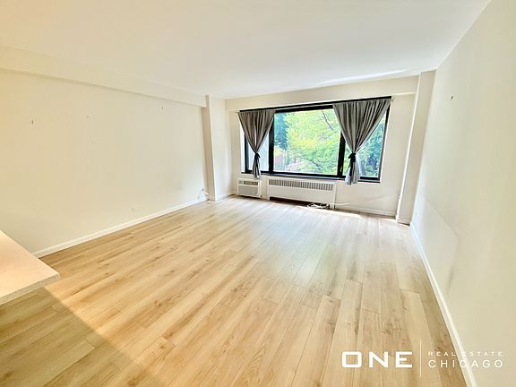 4th image of 3100 N Lake Shore Dr APT 304