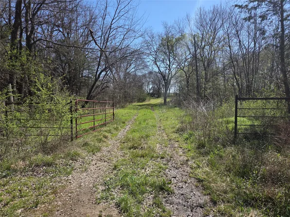 294 County Road 2809, Honey Grove, TX 75446