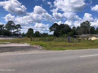 9413 Tucker Rd, Biloxi, MS 39532