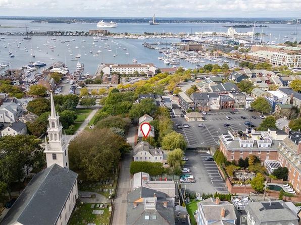 36 Church St, Newport, RI 02840