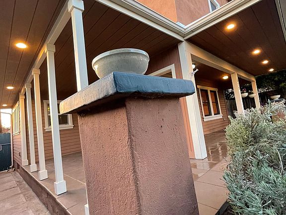5th image of 319 Jasmine Ave