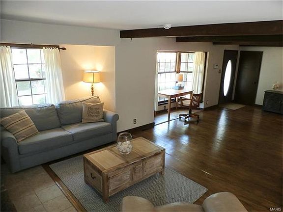 2nd image of 6874 Foxcroft Dr