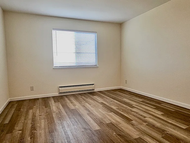 2310 Taraval St #2 — Photo 12
