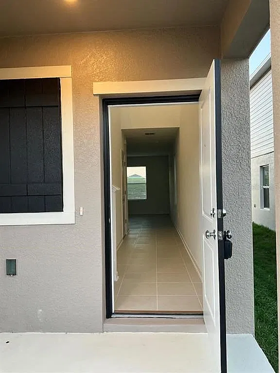 4 bed, 2.5 bath, 1874 sqft, $2,070 — Photo 4