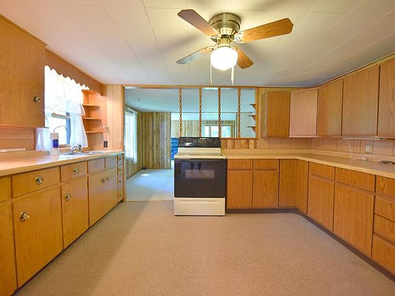 3rd image of 42412 Quartz Rd