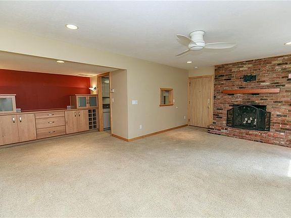 5th image of 7055 Carriage Hill Dr APT 101
