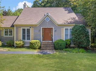 20 Eagle Ln, East Greenwich, RI 02818