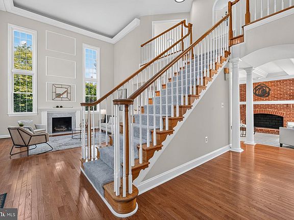5th image of 17536 Applewood Ln