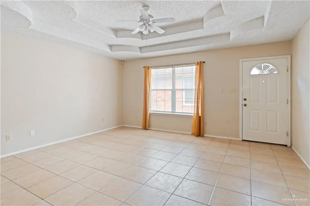 2 bed, 2.0 bath, 1036 sqft, $780 — Photo 4