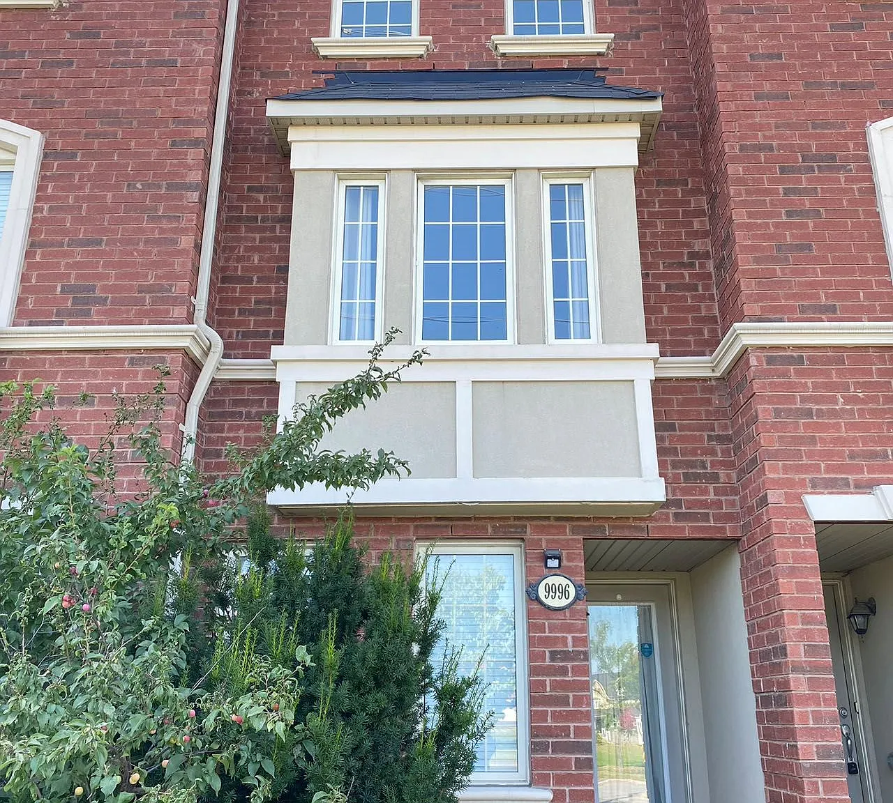 3 bed, $3,100 — Photo 2