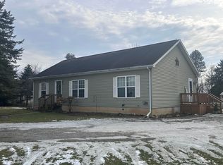 126 Cutler St, North Adams, MI 49262