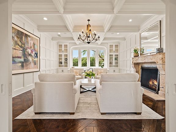 5th image of 2105 Bayshore Dr