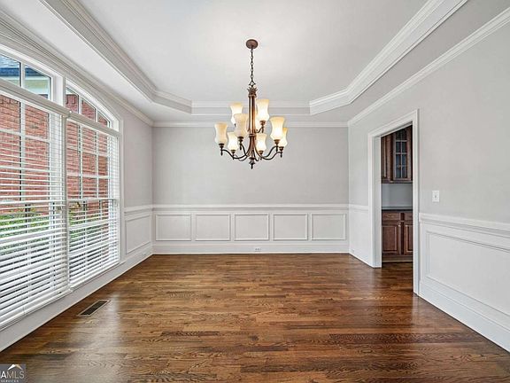 3rd image of 2159 Belmont Trce