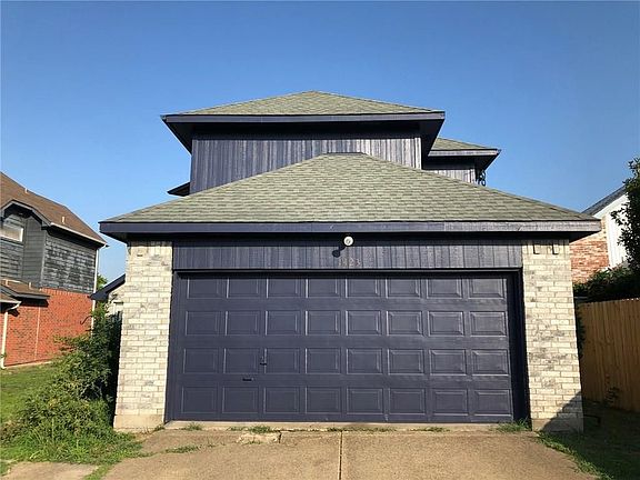 3rd image of 1423 Springwood Dr