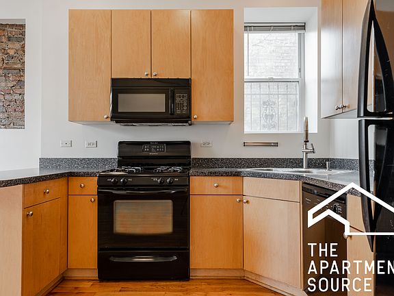 3rd image of 1817 N Campbell Ave #2