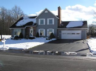 3144 Meadow View Ln, Auburn, NY 13021
