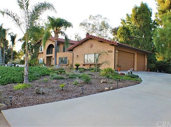 4th image of 26268 Ironwood Ave