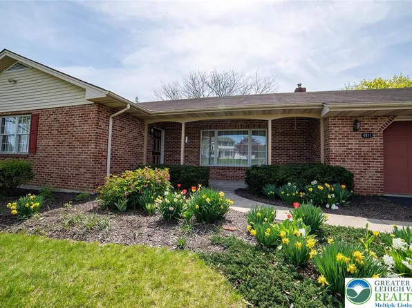 4911 Spruce St N, Schnecksville, PA 18078