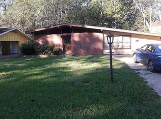 4325 Meadowlane Dr, Jackson, MS 39206