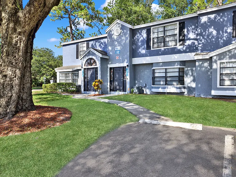 Village Townhomes — Photo 18