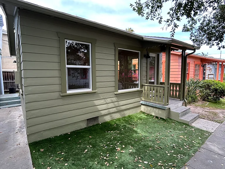 4124 Iowa St — Photo 1