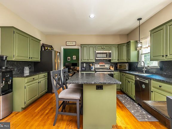 4th image of 43 Ramblewood Dr