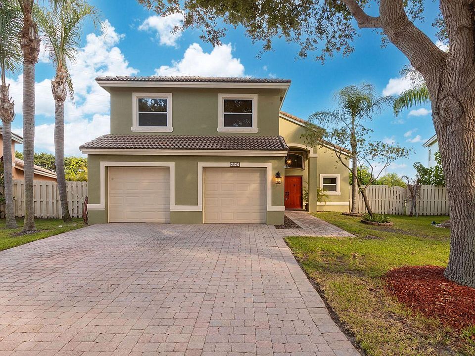 1st image of 4346 Onega Cir