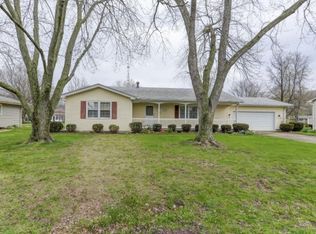 630 Wagoner Dr, Mt Zion, IL