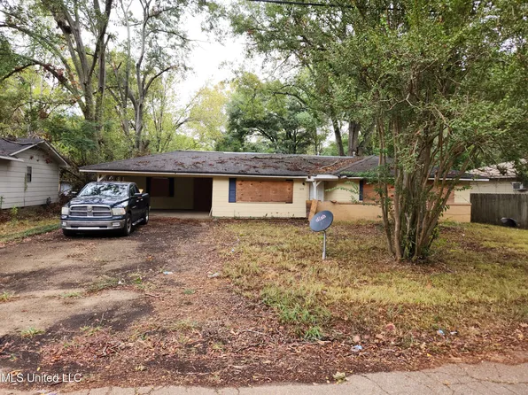 1038 Brookley St, Jackson, MS 39212