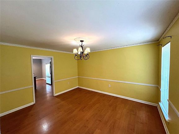 4th image of 5843 Brighton Pl