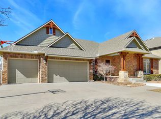 721 N Deerfield Cir, Andover, KS 67002