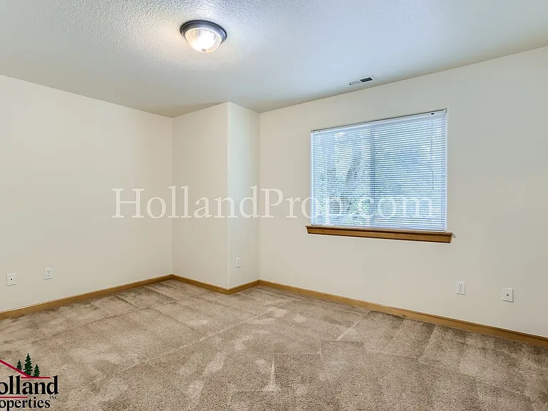 6547 SE Woodstock Blvd — Photo 18