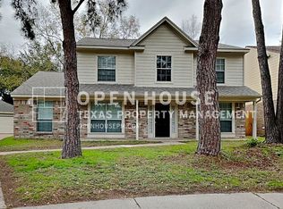 7614 Round Grove Ln, Houston, TX 77095