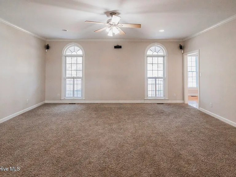 801 Sawmill Landing Rd — Photo 9