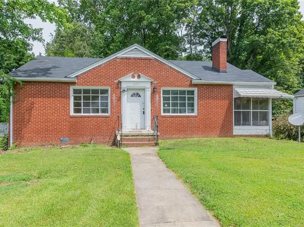 232 Liberty St, Asheboro, NC 27203