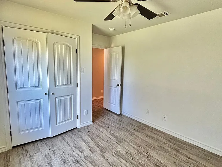 2205 S Johnson St — Photo 9