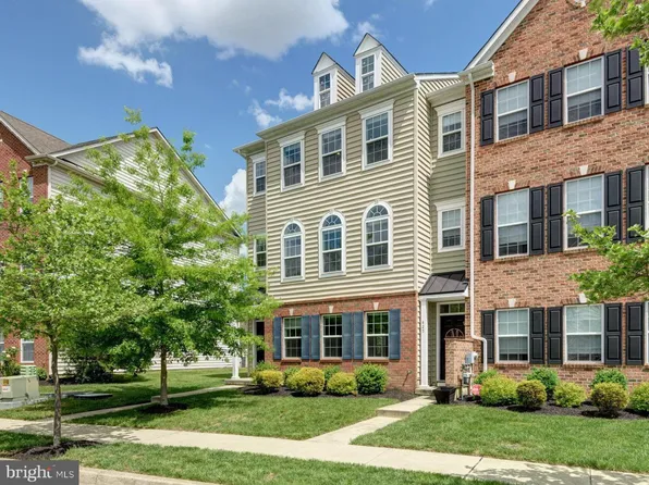 423 Leo Ln, Bear, DE 19701