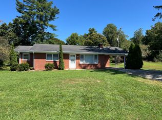 90 McKinney Rd, Etowah, NC 28729