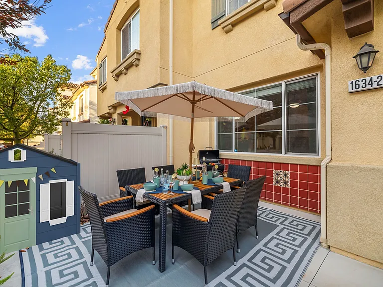 1634 Sanderling Ave #2 — Photo 6