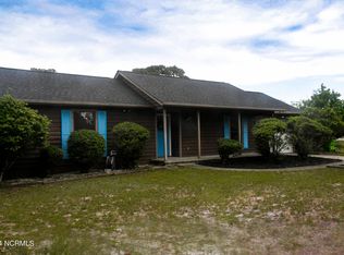 201 Nutfield Dr, Hubert, NC 28539